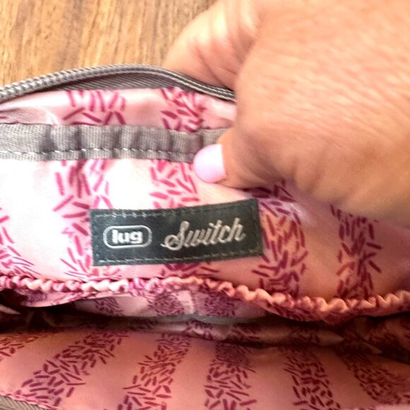 LUG Switch Floral Plaid Crossbody Bag Convertible Strap RFID Travel - Picture 8 of 9